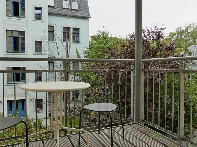 Balkon zum ruhigen Innenhof