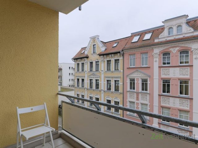 überdachter Balkon