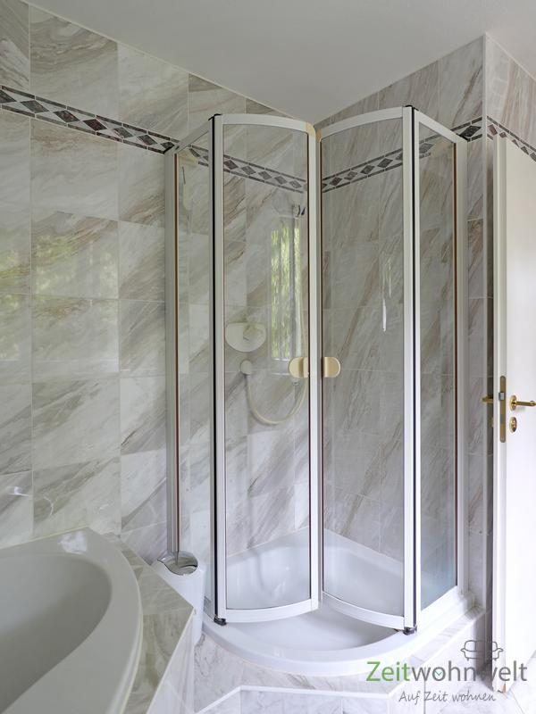 separate Dusche