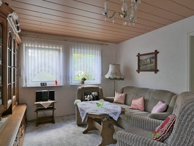 Blick ins Wohnzimmer