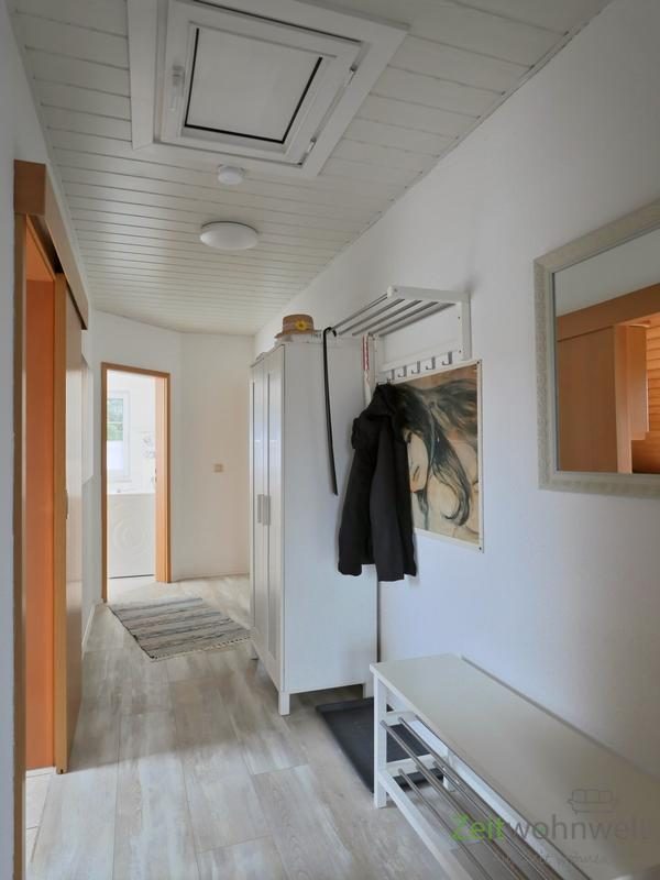 Wohnungsgflur mit Garderobe