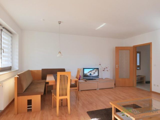 Blick ins Wohnzimmer