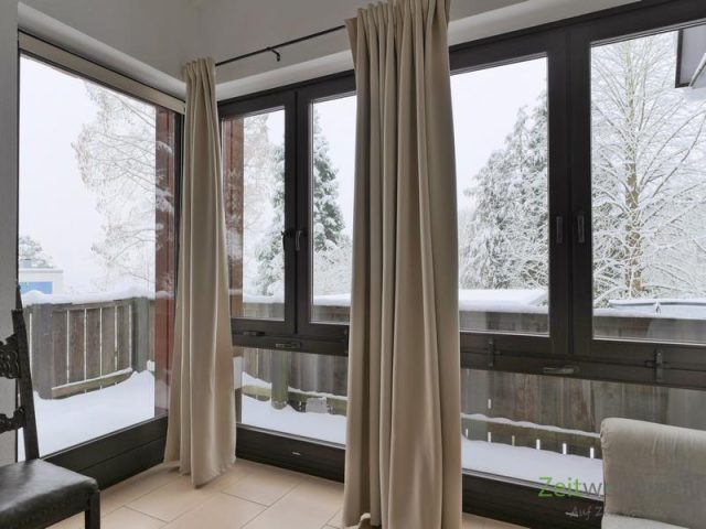 Schnee auf dem Balkon
