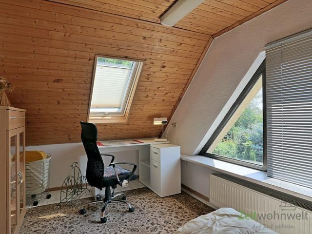 kleiner Schreibtisch