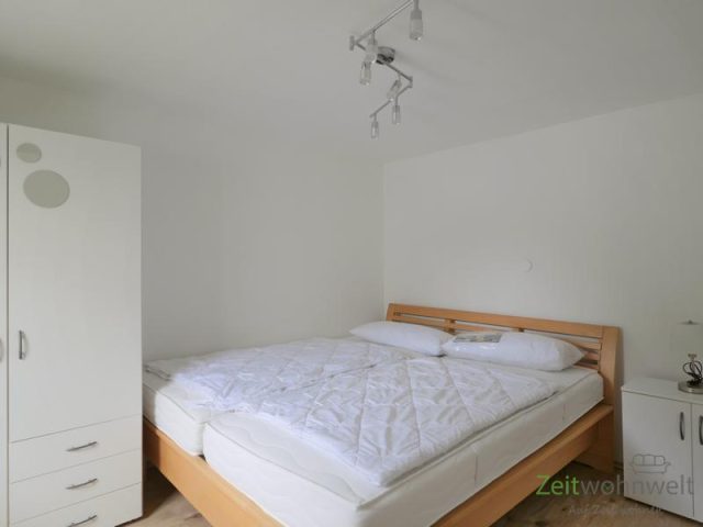 Blick ins Schlafzimmer