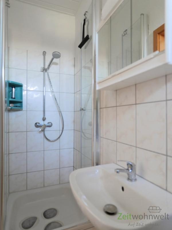 Dusche im Bad