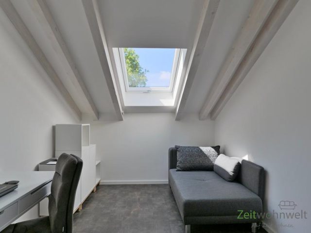 Blick ins kleine Arbeitszimmer