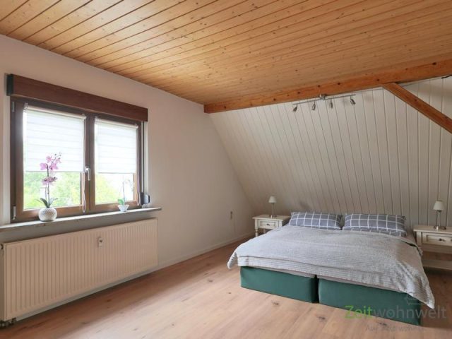 Blick ins Schlafzimmer