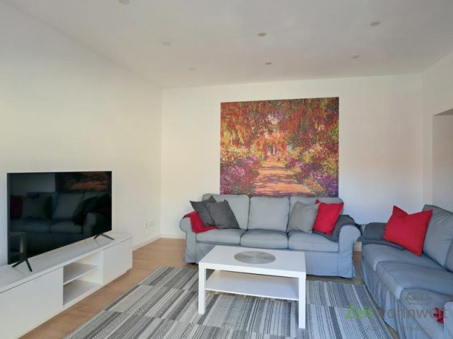 großes Wohnzimmer