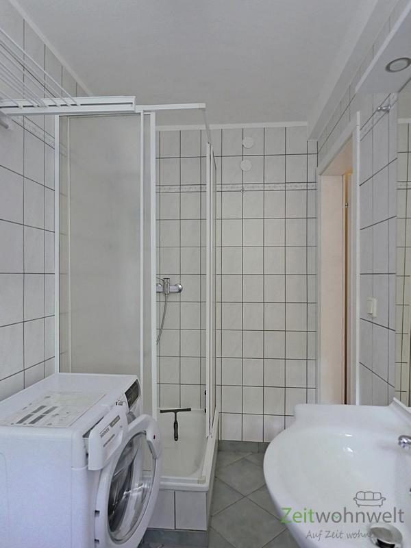 Dusche im Bad