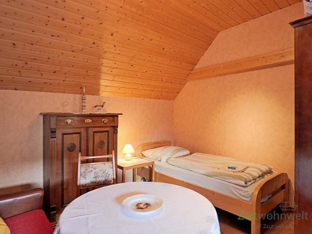 Einzelbett
