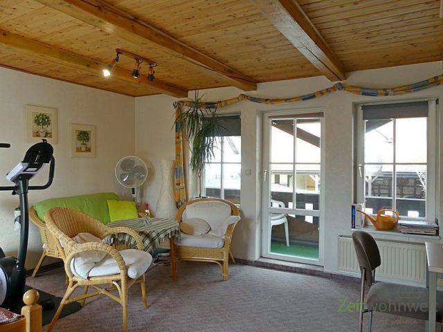 Sitzecke und Loggia-Ausgang