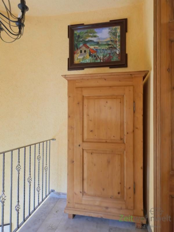 Garderobenschrank im Vorflur