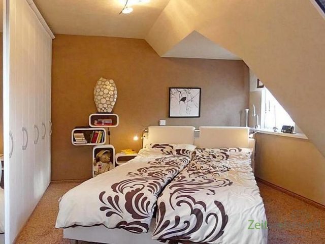 Schlafzimmer mit Schrankwand