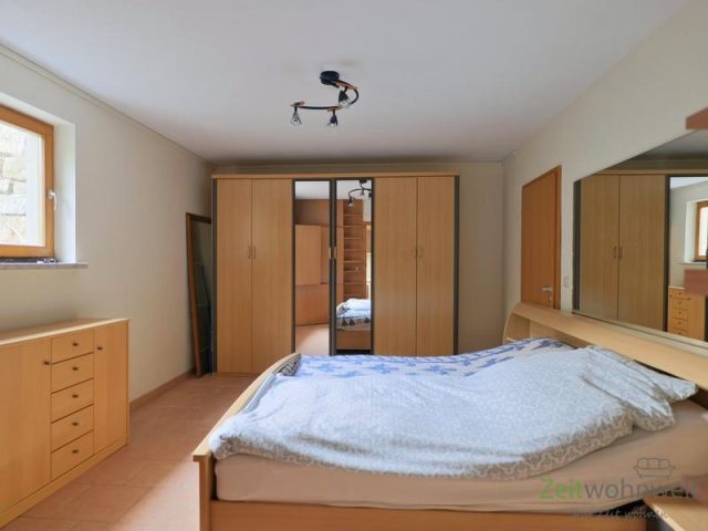 Blick ins Schlafzimmer