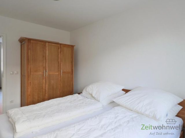 Kleiderschrank