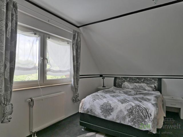 linkes Schlafzimmer