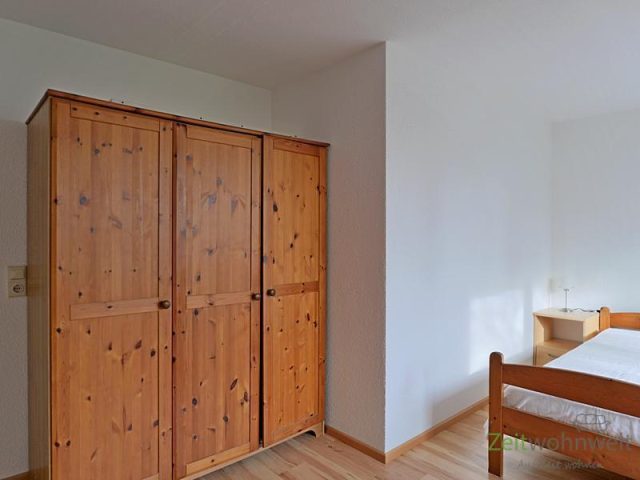 Kleiderschrank
