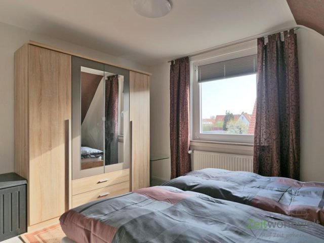 Kleiderschrank