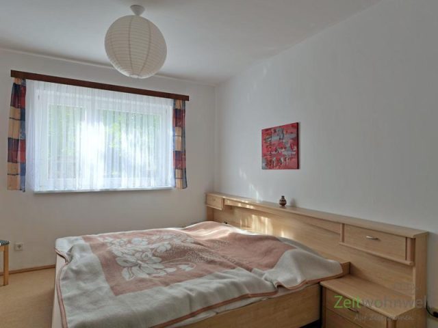 Blick ins Schlafzimmer