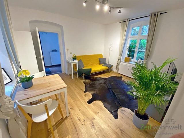 Blick ins Wohnzimmer
