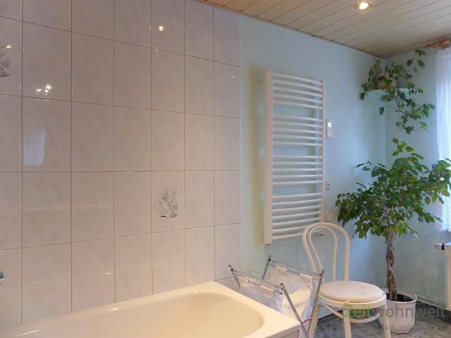 Badewanne und Accessoires