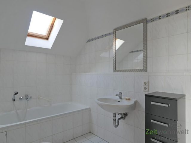 Bad mit Wanne