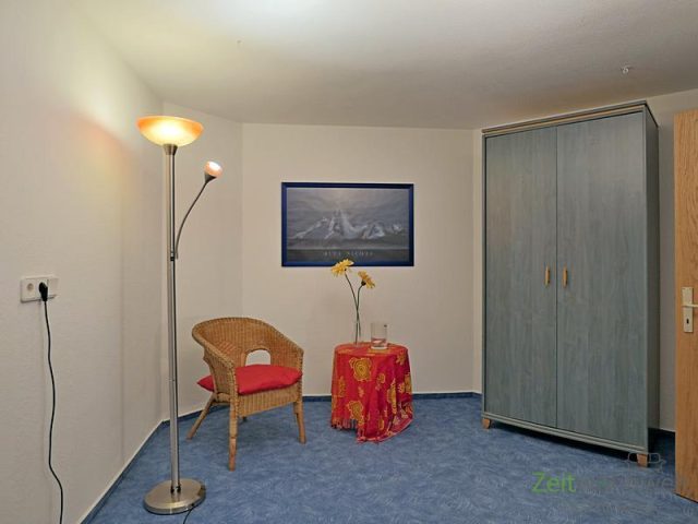 Kleiderschrank