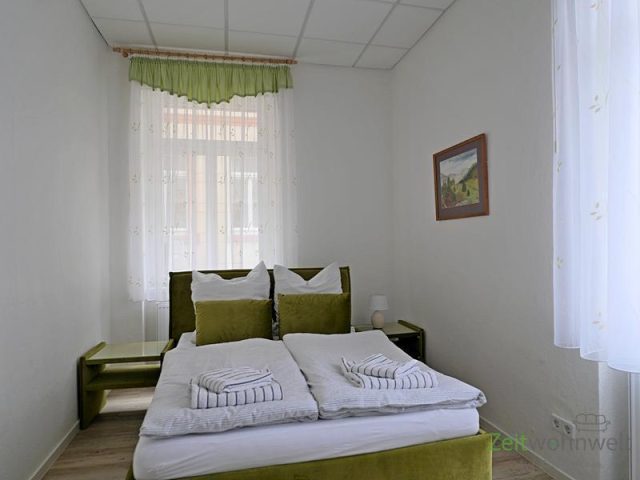 Blick ins kleine Schlafzimmer