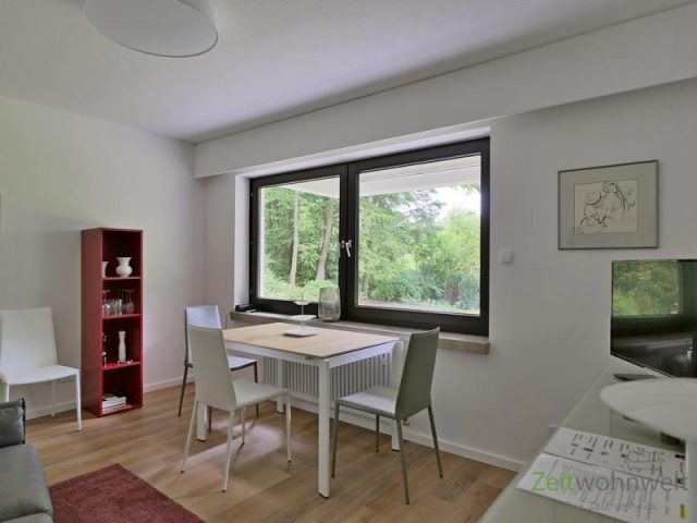 Blick ins Wohnzimmer