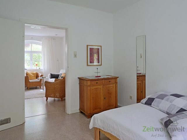 Blick vom Schlafzimmer zum Wohnzimmer