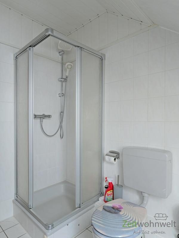 Dusche und WC