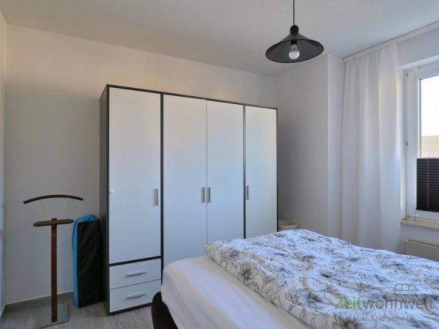 Kleiderschrank im Schlafzimmer