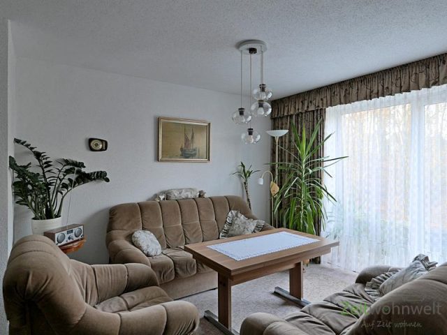 große Wohnzimmer-Sitzgruppe