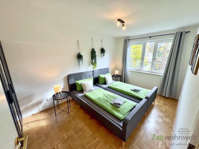 Blick ins Schlafzimmer