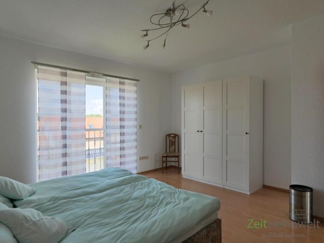 Kleiderschrank