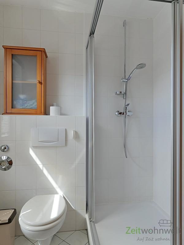 Dusche und WC