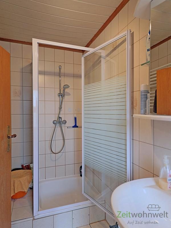 Dusche im Bad