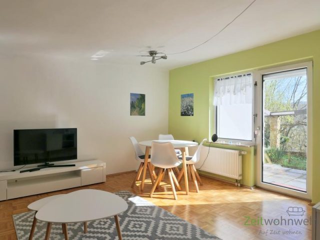 Blick ins Wohnzimmer