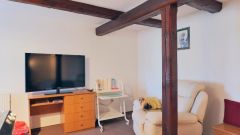 Mickten, einfaches möbliertes Apartment mit Service, ruhige Wohnlage, für Wochenendheimfahrer