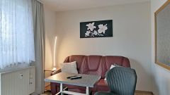 Eisenberg, komplett neu möblierte Wohnung mit Balkon zwischen Jena und Gera, WLAN, Waschmaschine